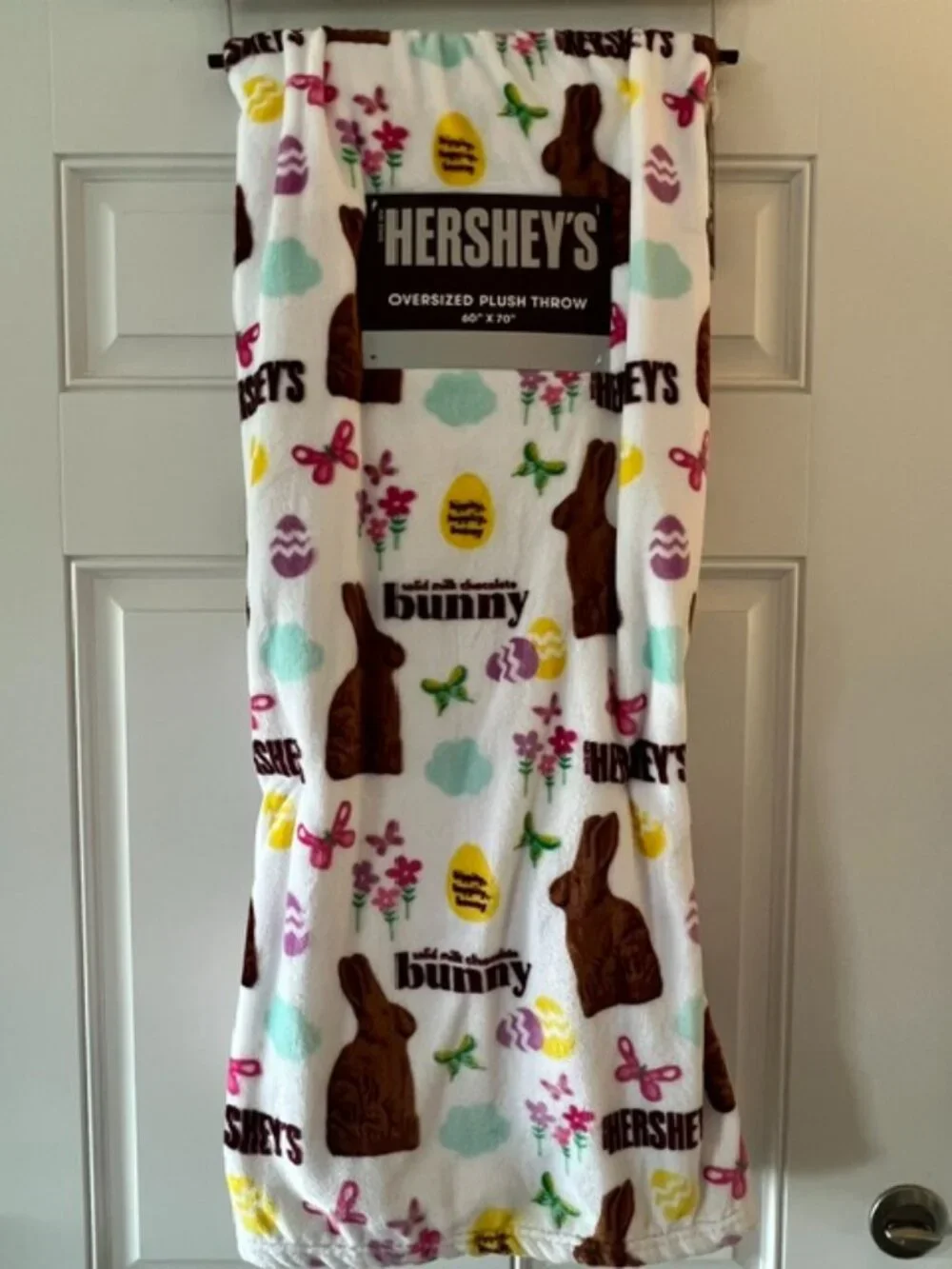 HERSHEY CHOCOLATE BUNNY THROW